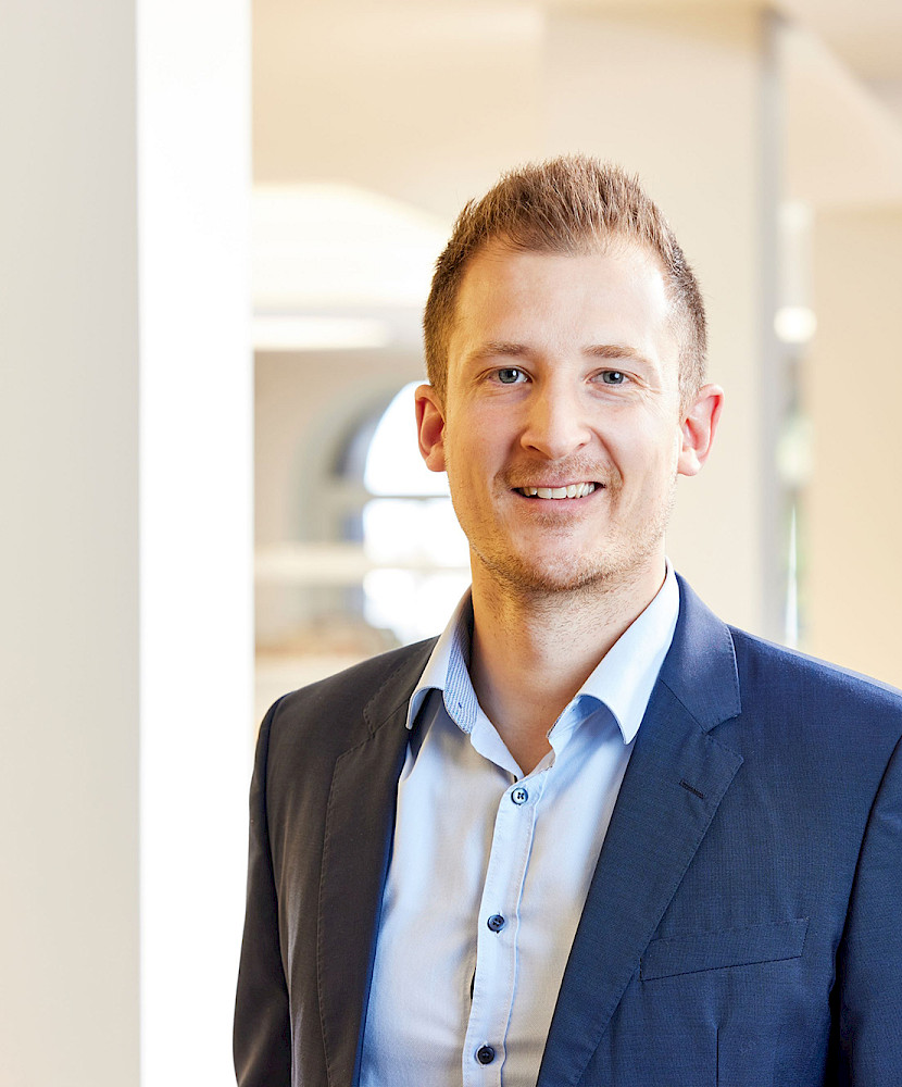 Daniel Bitzer, Director Global Security Services, ifm